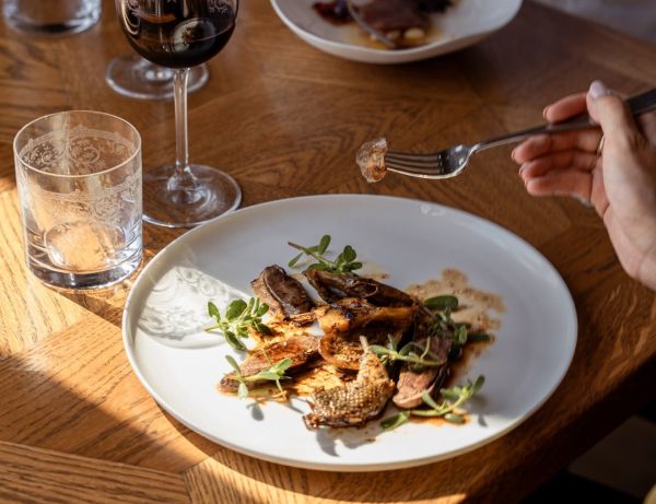 Menu le reflet de Valère en 7 services  | Méditerranéo